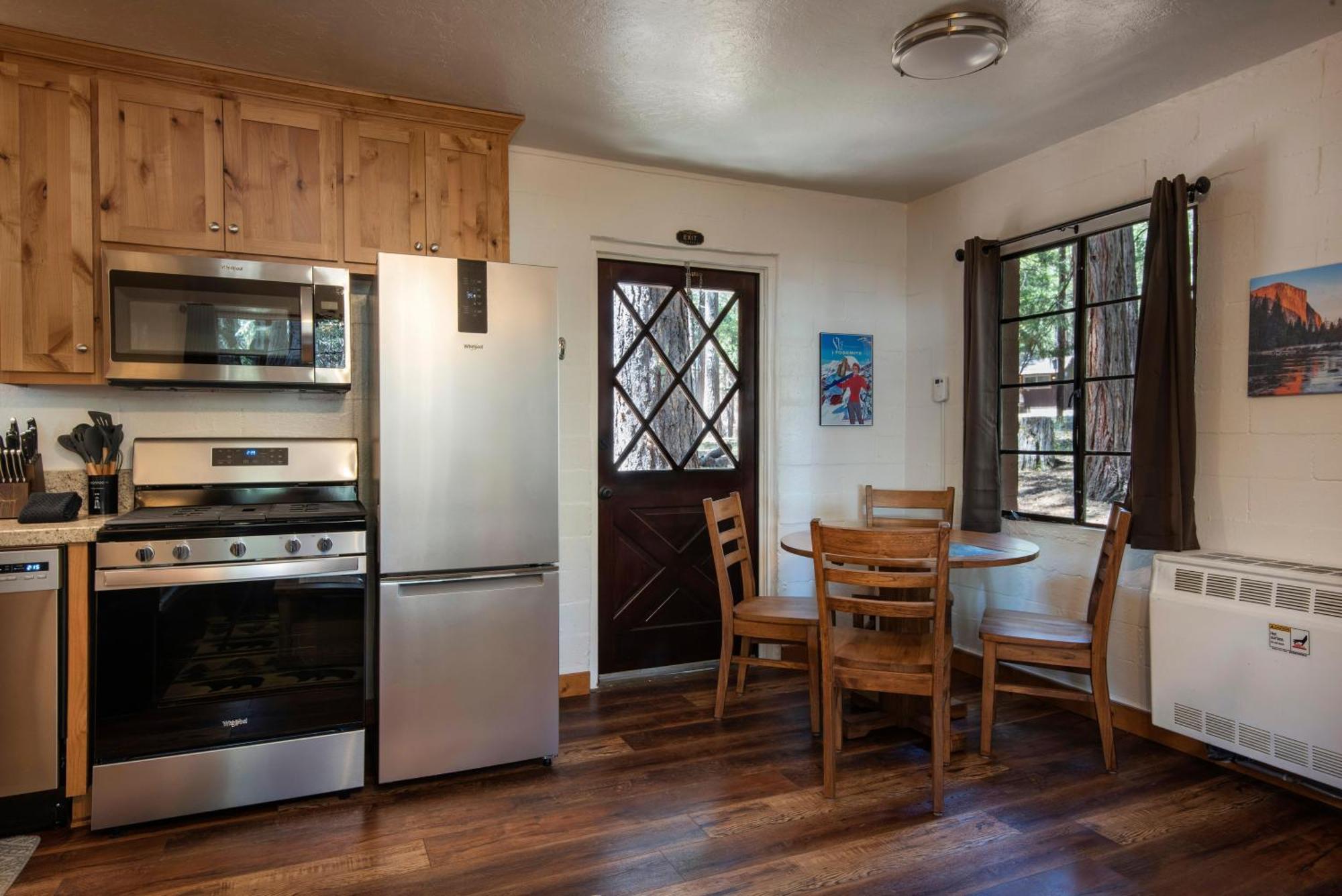 Holiday home Whispering Pines Wawona