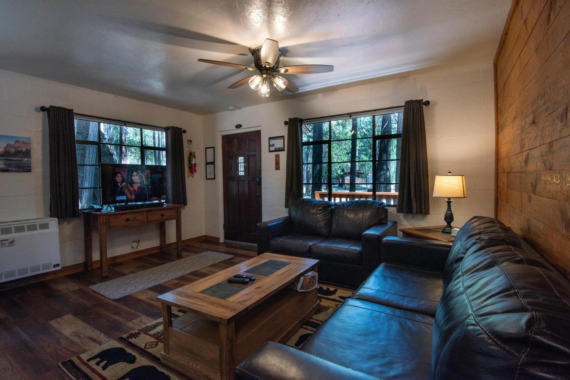 Whispering Pines Wawona